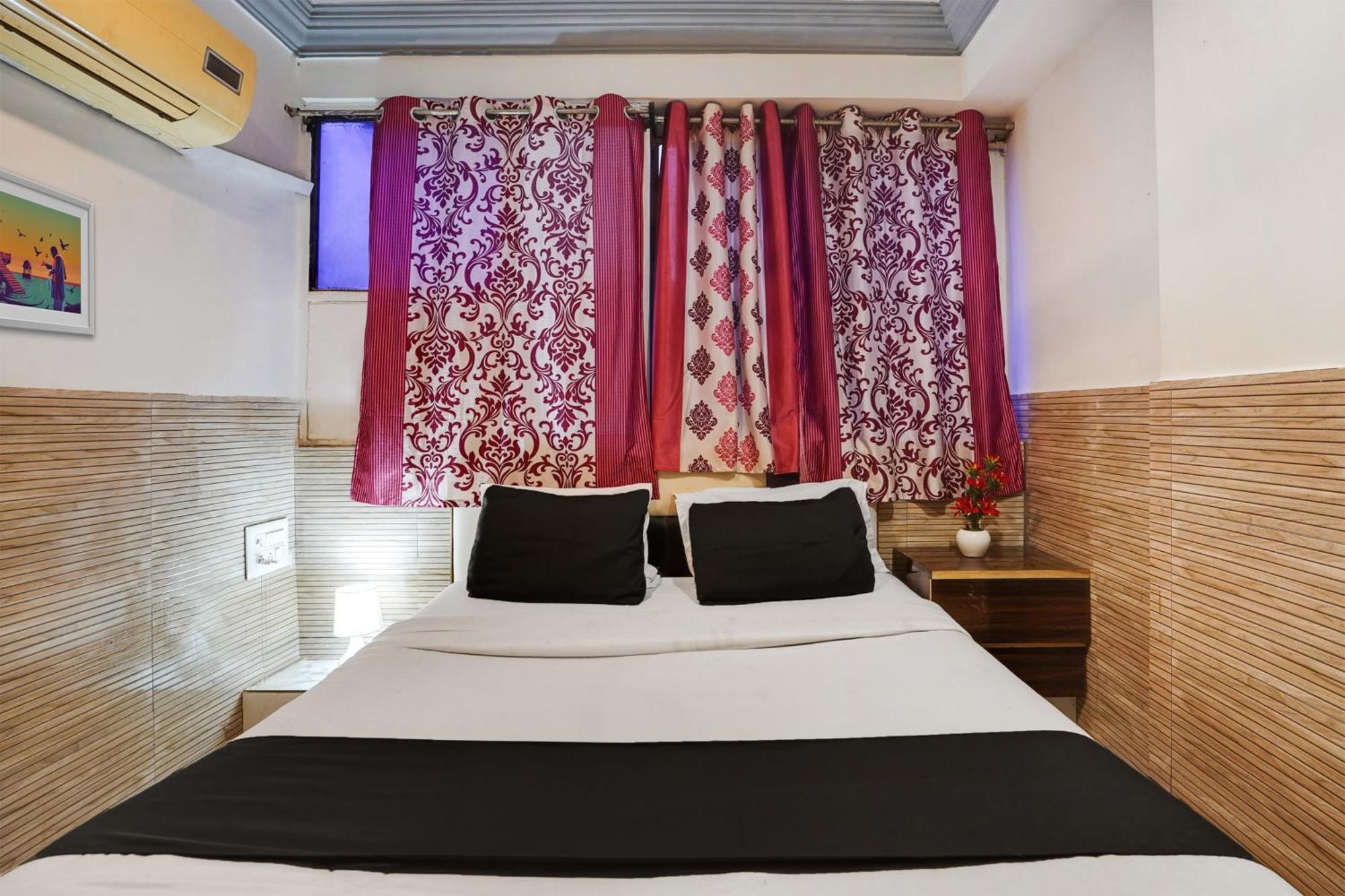 Hotel O Kanchan Palace Ahmedabad Exterior photo
